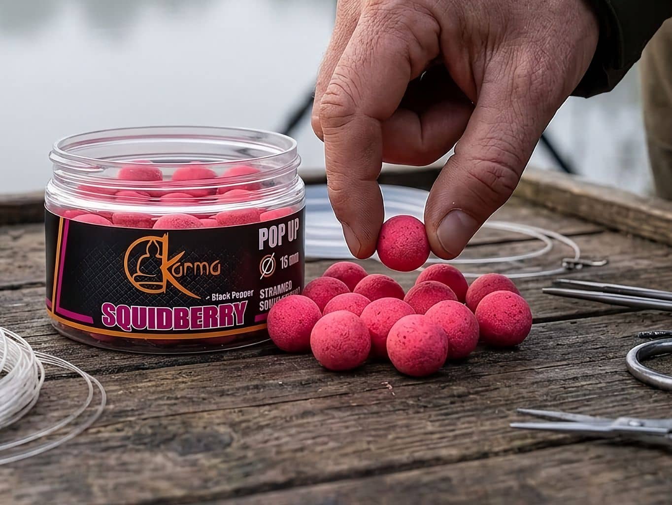 popis-plavajuce-boilies-karma-bait-pop-up-squidberry-15mm-40g
