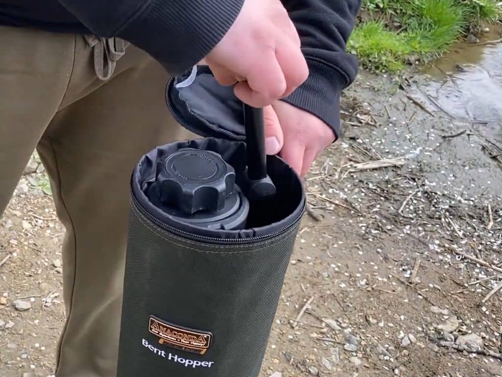 popis-stojan-na-rybarske-pruty-anaconda-bent-hopper-pod-2