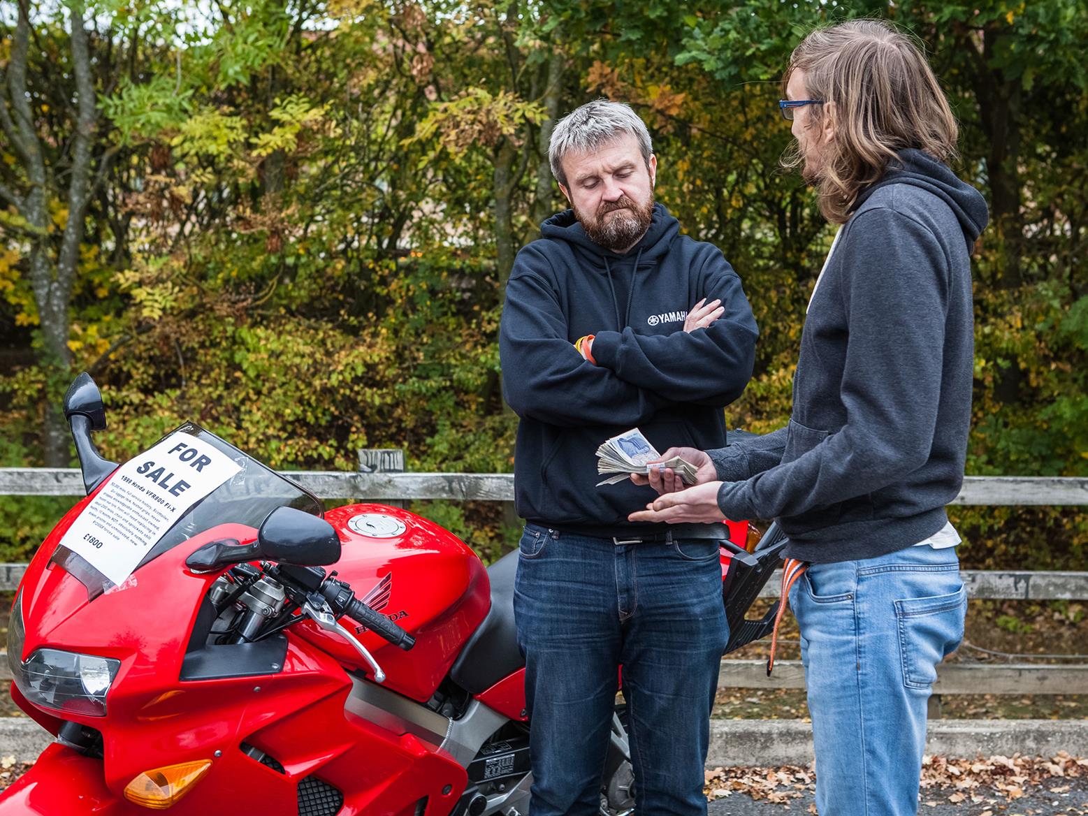 Prodejce nechce přepsat vozidlo na kupujícího
