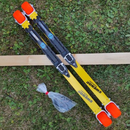 SWENOR ALUTECH Racing + viazanie NNN, klasické kolieskové lyže, použité