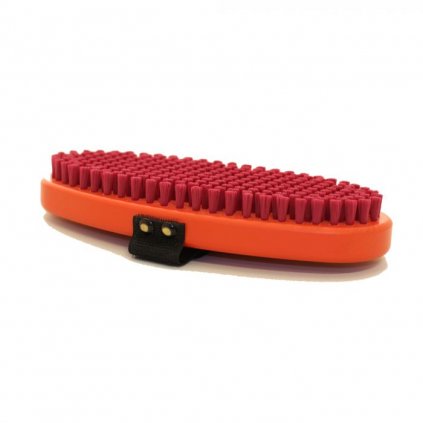 SWIX T0190O Oval Brush, Red Nylon