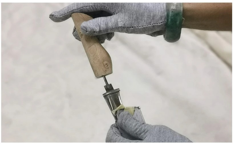 Was machen wir anders, um das Holz an den Messergriffen zu reduzieren?