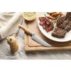 Steakmesser XinZuo Pin X02O auf dem Schneidebrett