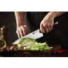 Schneiden mit dem Kochmesser XinZuo Yu B13S
