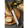 Brotmesser XinZuo Yu B13S auf dem Schneidebrett