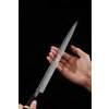 Sashimi Messer HEZHEN F3 in der Hand