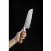 Santoku Messer HezHen Master B30S in der Hand