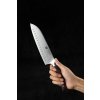 Santoku Messer XinZuo B35 in der Hand