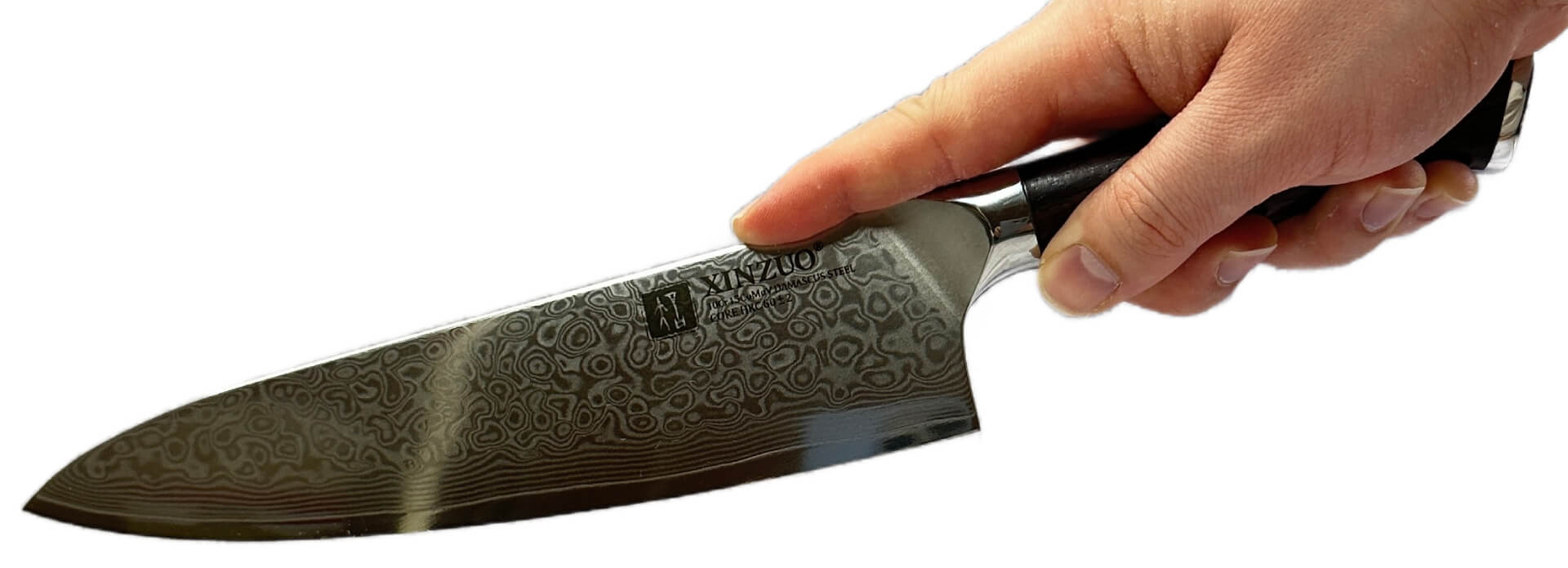 Špatné držení nože s ukazováčkem na hřbetě