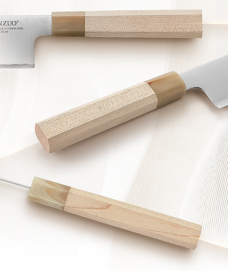 Osmihranná rukojeť z javoru s buvolím rohem