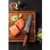 Santoku nůž XinZuo PM8 7" na prkénku