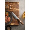 Steakový nůž XinZuo B46W na prkénku