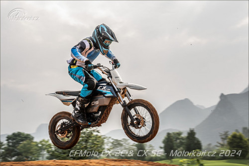 cros-CX___Electric_Youth_Dirt_Bikes__prodej