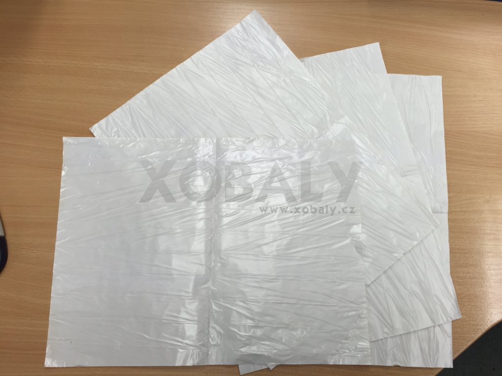 Balící papír s folií 25x35 cm (cena je za 12,5kg)