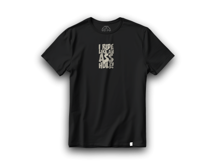 BLACK T SHIRT FRONT ASS SAND