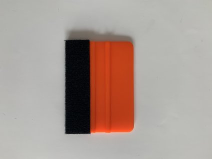 Červená, mini stěrka s jemný filcem pro instalaci Wrap fólií (medium)