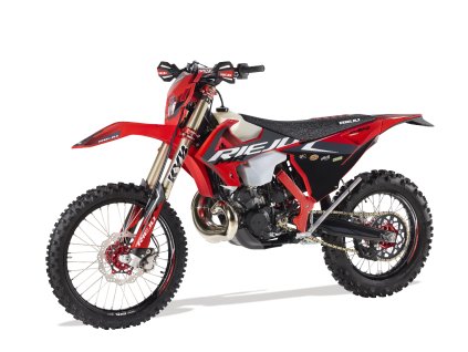 Zapůjčení Rieju MR 300i PRO 2026