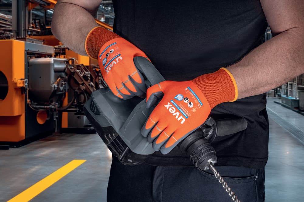 uvex phynomic x-foam HV při práci