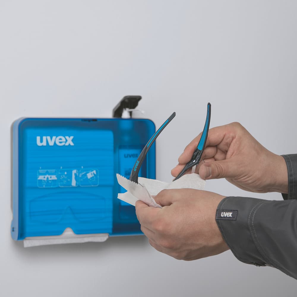 Čištění ochranných brýlí uvex