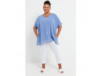 Top zdobený flitry . barva světle modrá