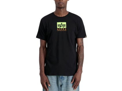 alpha-industries-tricko-panske-satin-logo-t-black-2