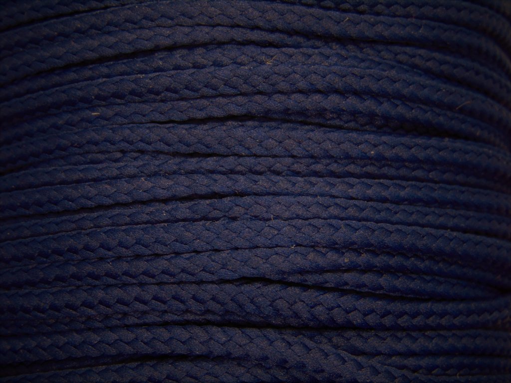 Polyesterová šňůra YarnMellow Loopy Námořnická