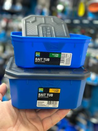 Preston Bait Tubs- škatuliek navrhnutých na umiestnenie všetkých druhov nástrah. Vyrobené zo silného ľahkého plastu s...