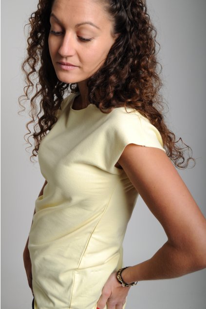 Tričko BASIC žlutá