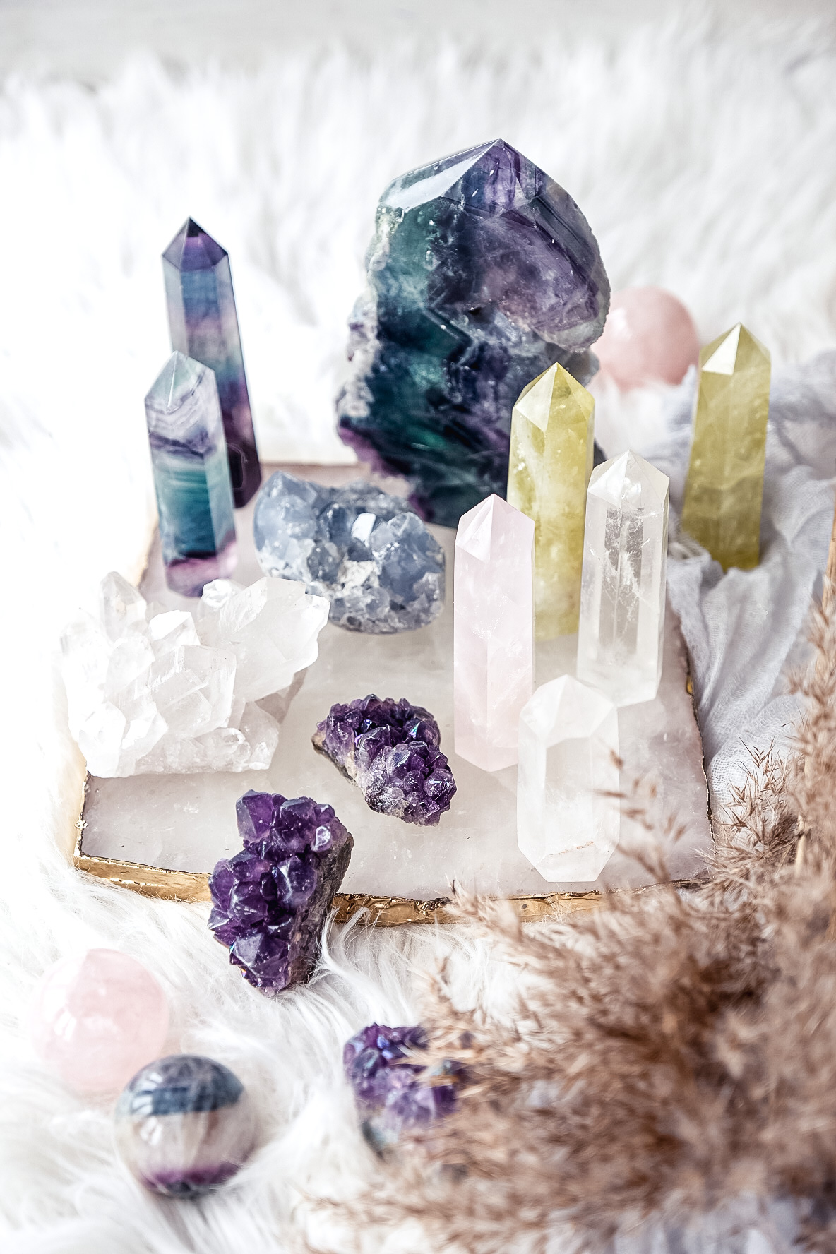 CO SE SKRÝVÁ ZA KRÁSOU KRYSTALŮ