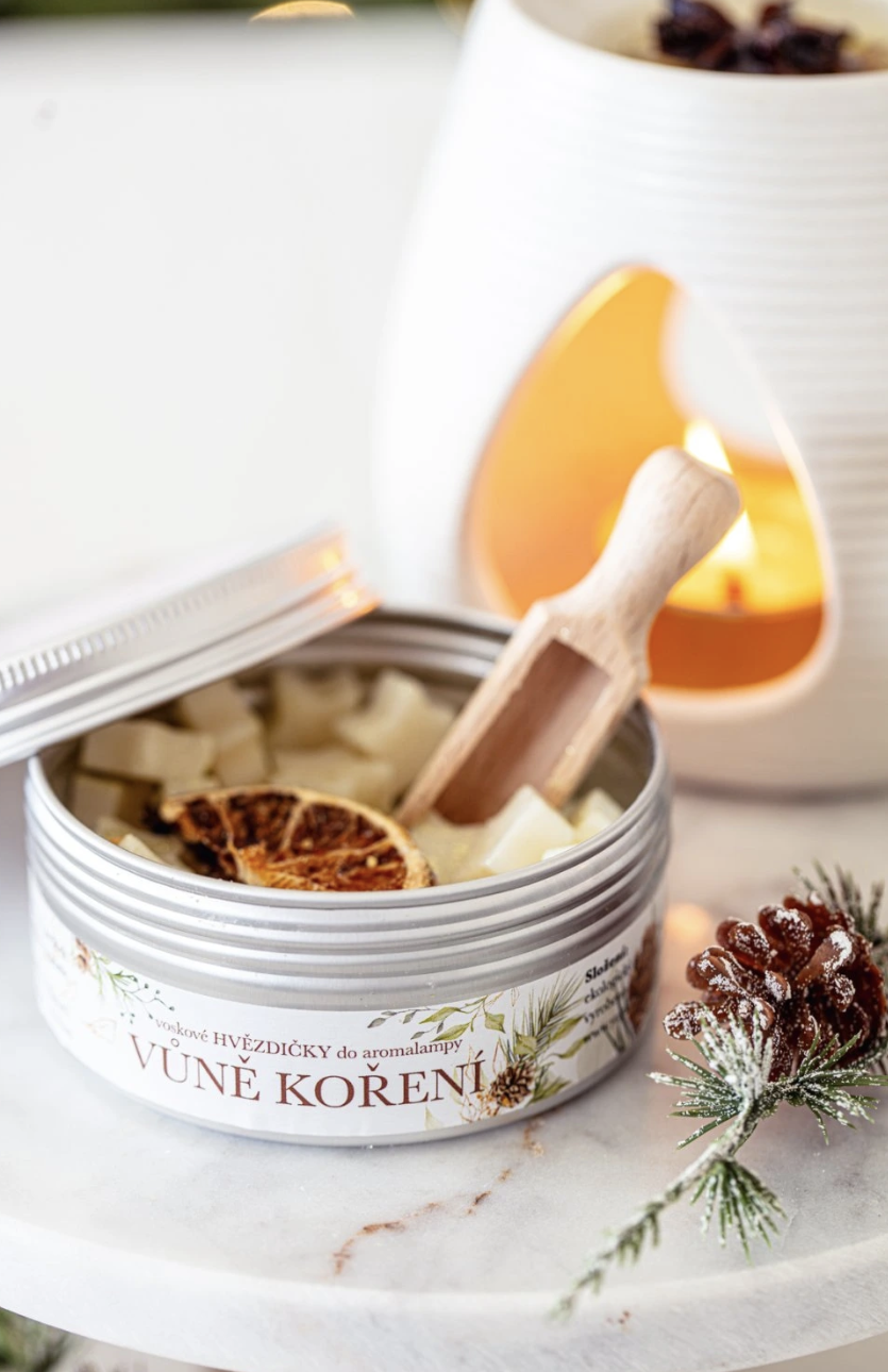 VÁNOČNÍ AROMATERAPIE: TIPY NA VŮNĚ PRO KLID, ENERGII I RADOST