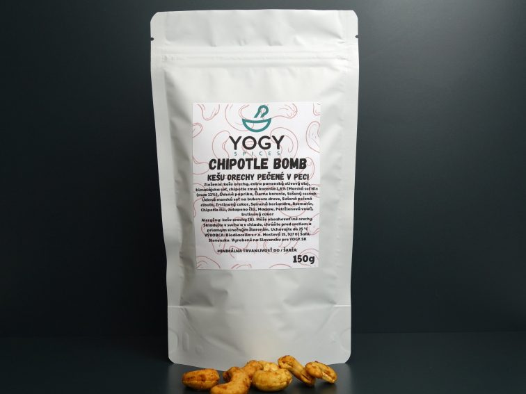 Kešu orechy s Chipotle Bomb od YOGY vo vrecúšku