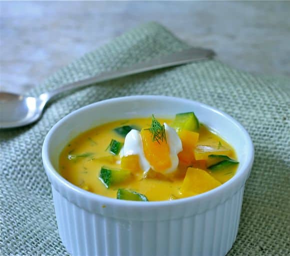 Sárga cékla krémleves füstölt fürjtojással