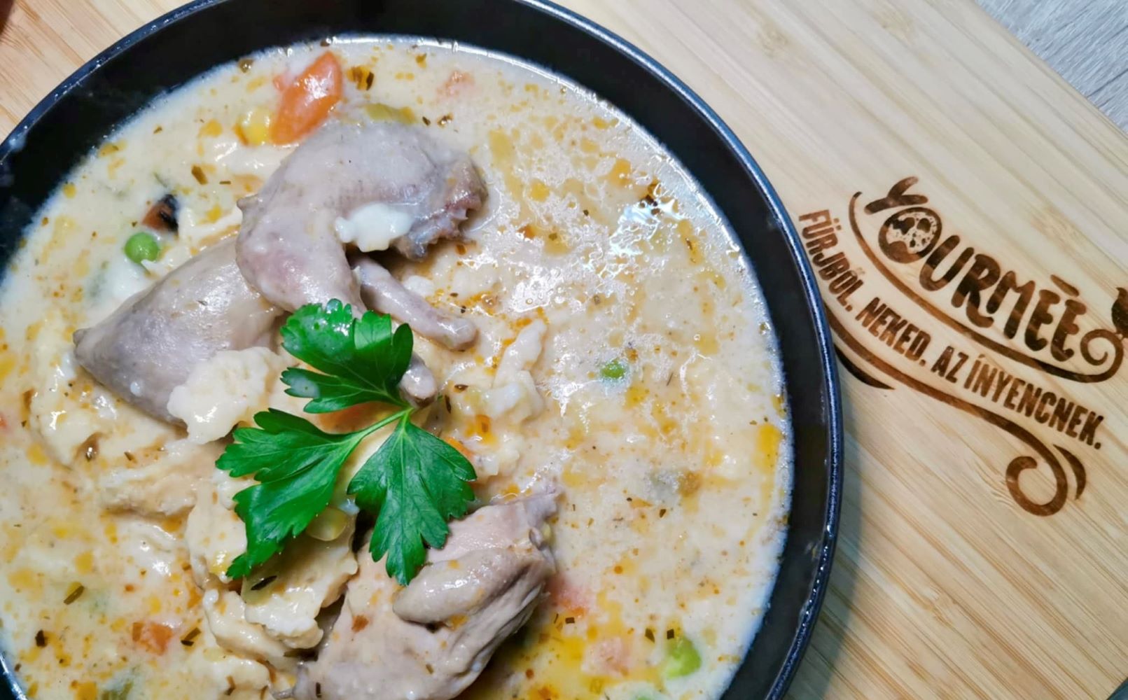 Tárkonyos fürjraguleves