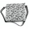 Kožená kabelka - potisk černé kvítky na bílém podkladu