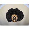 Černá scrunchie s perlovým rámem a zlatou růží ROYAL ROSE