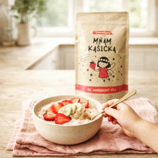 ✨ Co kdyby zdravá snídaně trvala 2 minuty… a chutnala jako dezert? Mňam Kašička – Jahůdková víla 🧚‍♀️🍓 Hotová do 2 minut....
