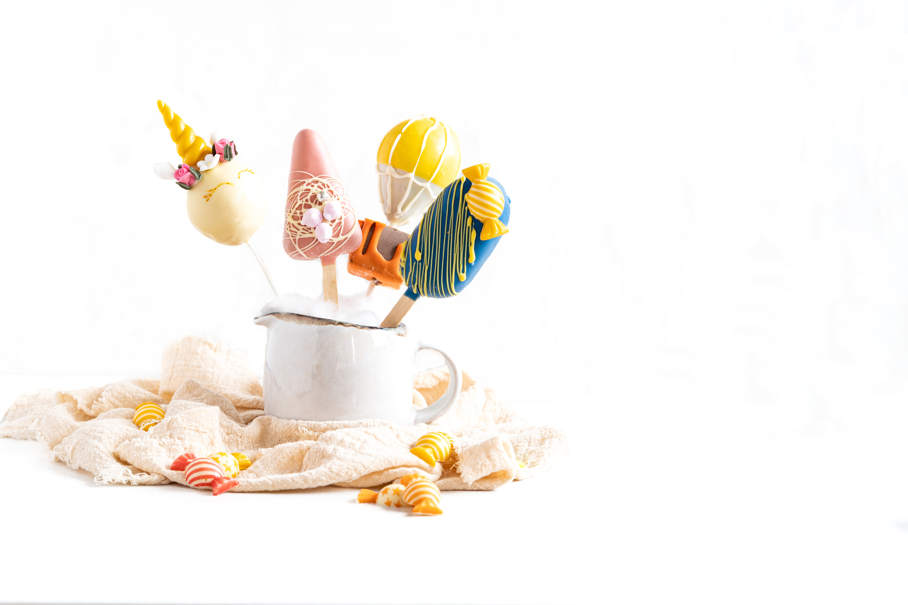 Zábavné cake popsy – barevné dezerty pro děti i dospělé | Recepty