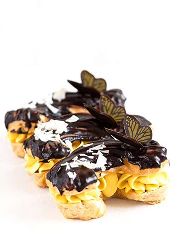 Eclair Mango-Maracuja s kokosem – exotický dezert