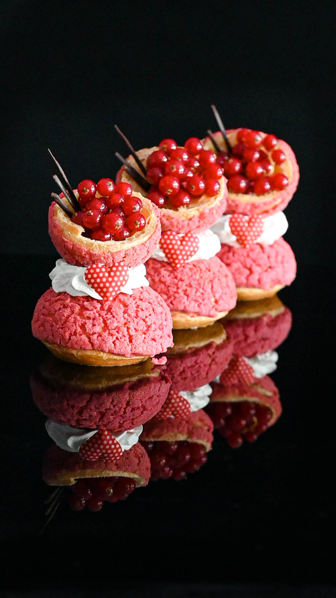 Choux plný lásky – romantické zákusky s krémom a ovocím