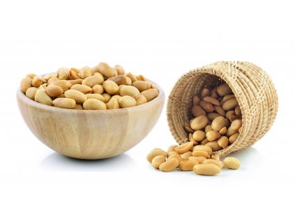 peanuts basket isolated