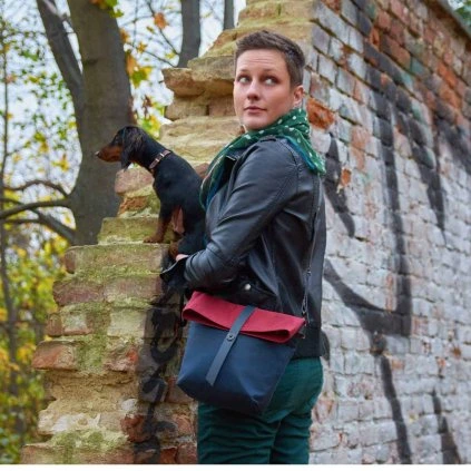 dámská kabelka modro červená WILD BEE 5