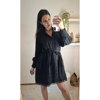 Cerne saty s krajkou