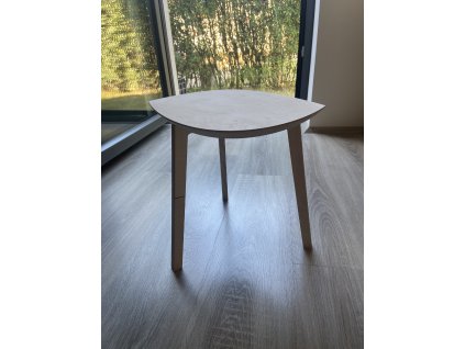 z-preklizky.cz, odkládací stolek ameba, konferenční stolky, designové konferenční stolky, designové stolky, designové nábytkové doplňky, sada stolků