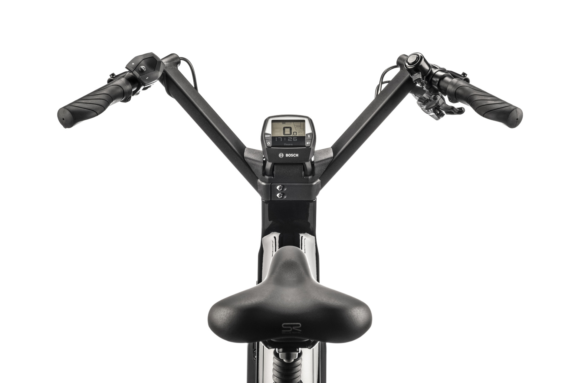 lundi27-1-black-detail-05-1900x1267