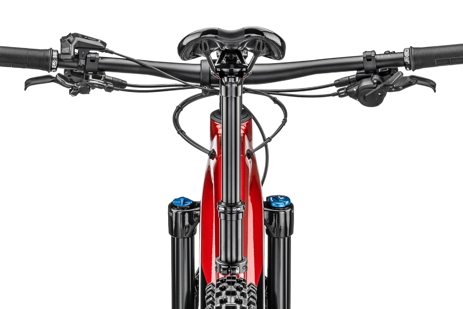 sa29ft7--220-samedi-29-trail-7-rear-view-studio-1-1900x1266