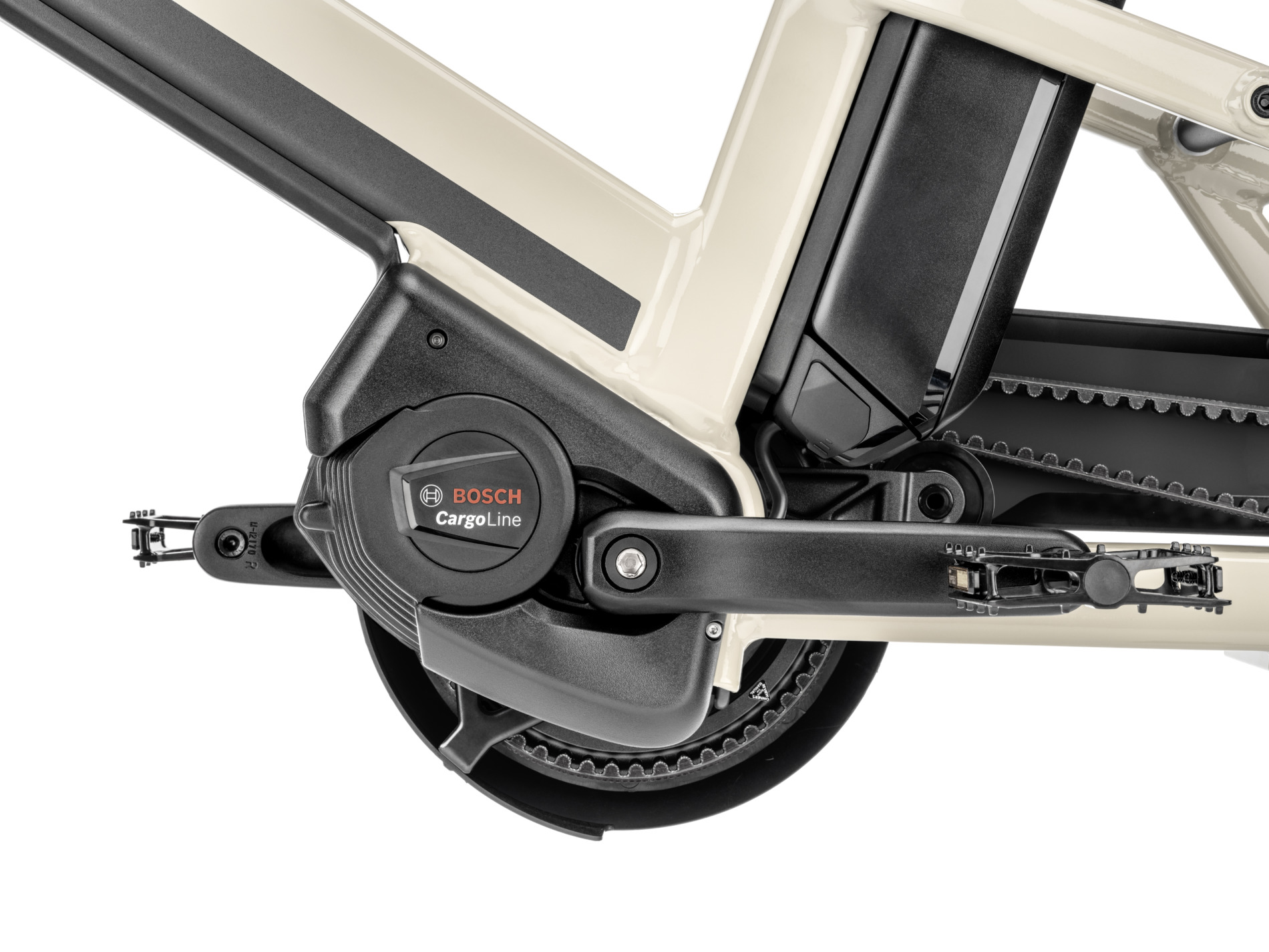 l05ogu5e0250-lundi-20-open-5-motor-detail-studio-1900x1425