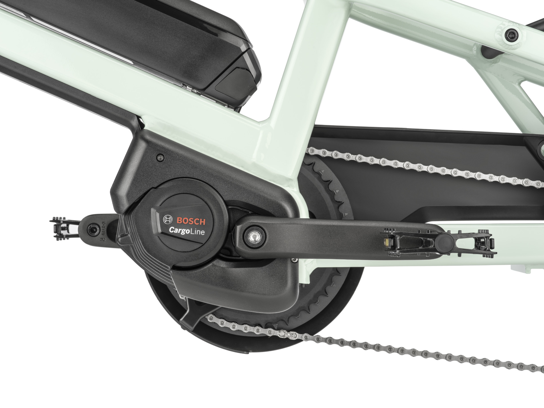 lu20o01s1240-lundi-20-1-pastel-motor-detail-studio-1900x1425