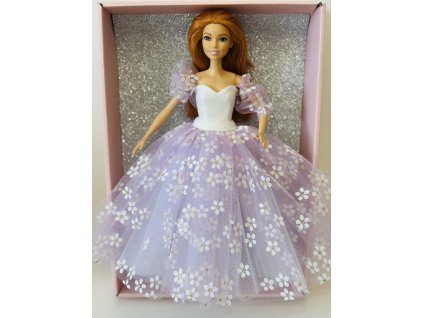 Barbie v květinových šatech