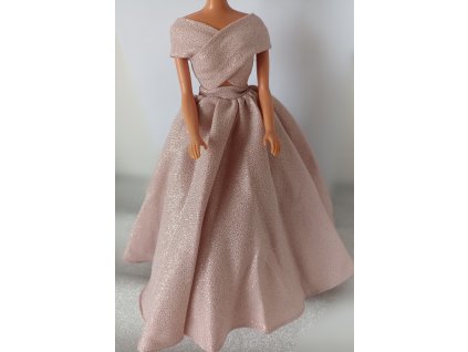 Krémové plesové šaty