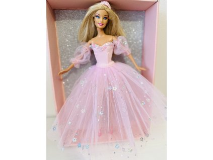 Barbie v plesových šatech s květy